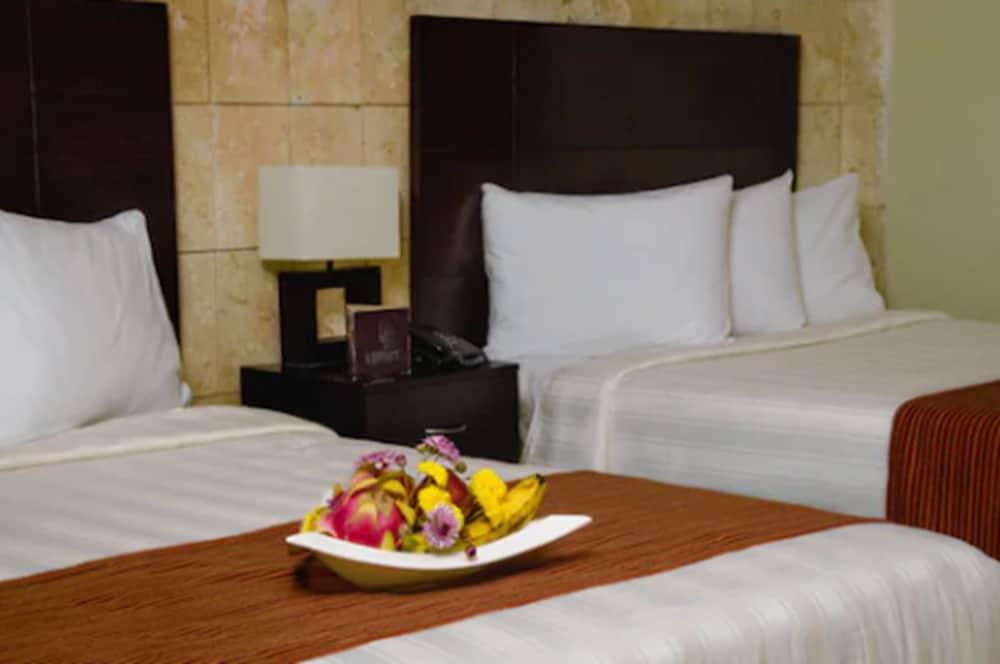 H177 Hotel Campeche Esterno foto